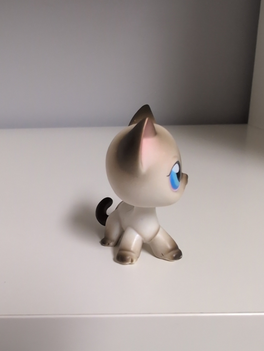 Littlest Pet Shop Shorthair Cat #5 Authentic Hasbro Main 5 Collectible Figure - Picture 4 of 5